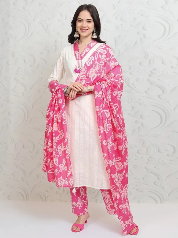 Women Kurta With Trousers & Dupatta