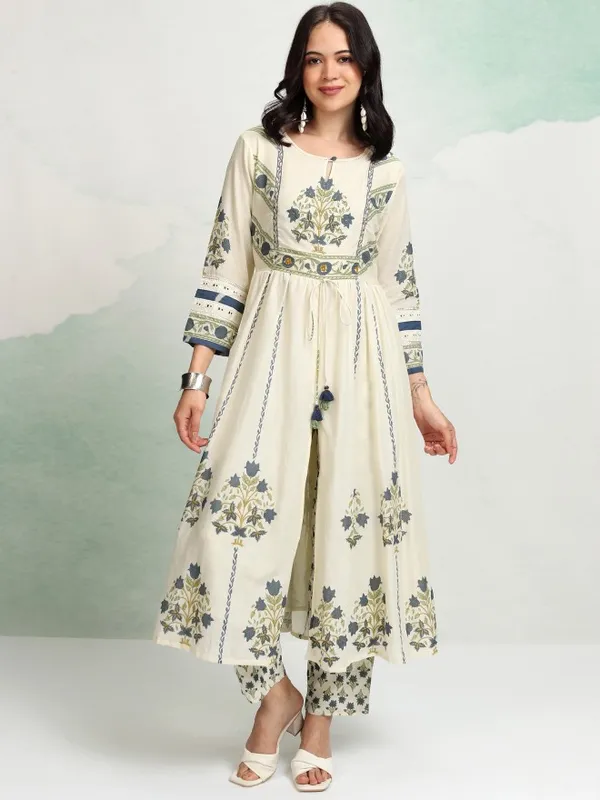 Women Kurta With Trousers