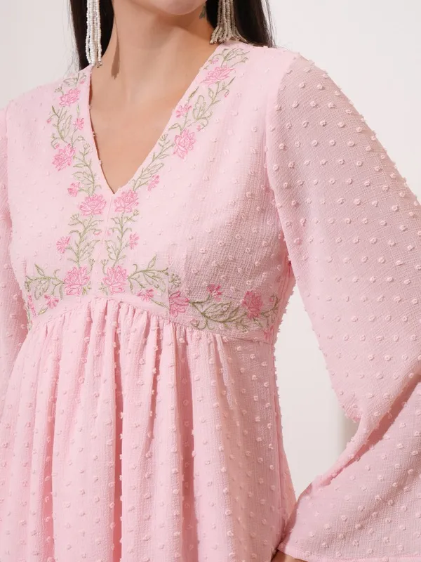 Vishudh Women Pink Embroidered A-Line Kurta
