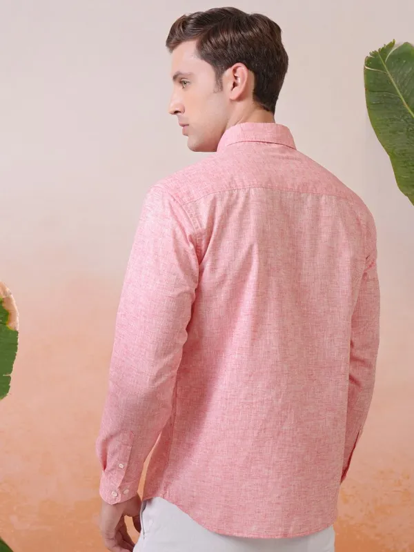 Locomotive Premium Men Red Solid Relaxed Shirt