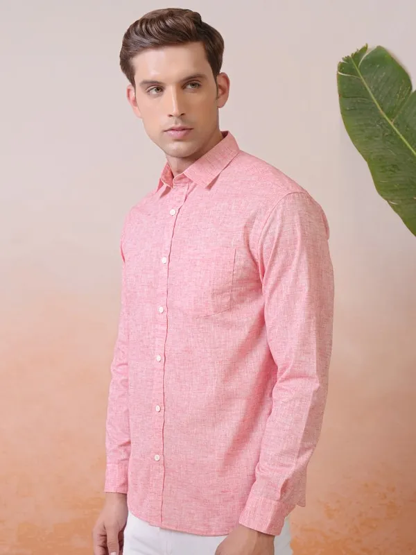 Locomotive Premium Men Red Solid Relaxed Shirt