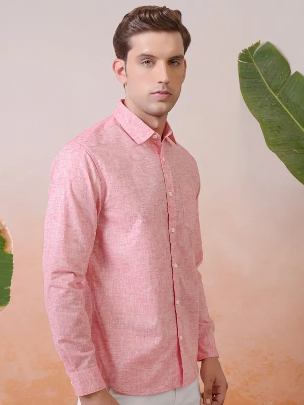 Locomotive Premium Men Red Solid Relaxed Shirt