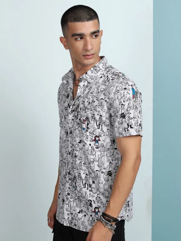 Highlander Men White Printed Slim Fit Casual Shirt