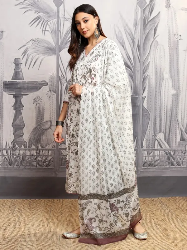 Vishudh Women Grey Printed Kurta With Trousers And Dupatta