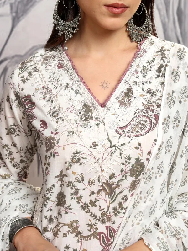 Vishudh Women Grey Printed Kurta With Trousers And Dupatta