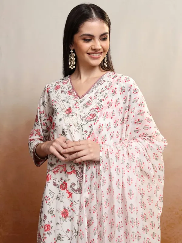 Vishudh Women Red Printed Kurta With Trouser And Dupatta