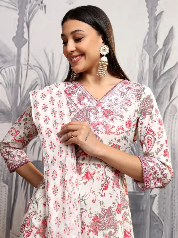 Vishudh Women Red Printed Kurta With Trousers And Dupatta