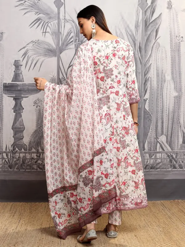 Vishudh Women Red Printed Kurta With Trousers And Dupatta