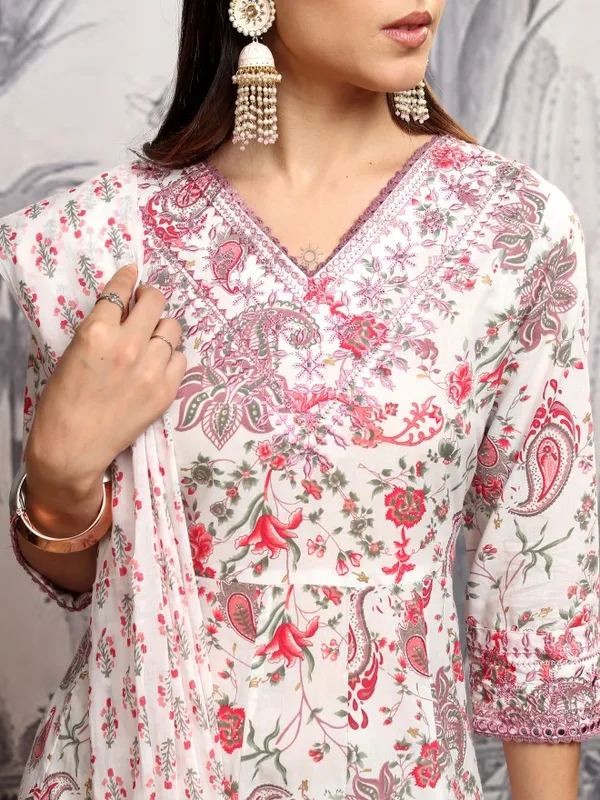 Vishudh Women Red Printed Kurta With Trousers And Dupatta
