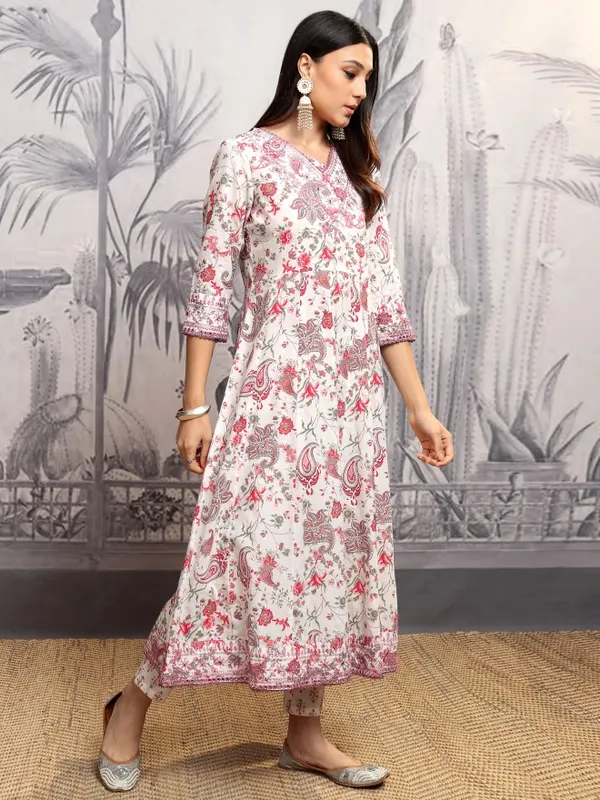Vishudh Women Red Printed Kurta With Trousers And Dupatta