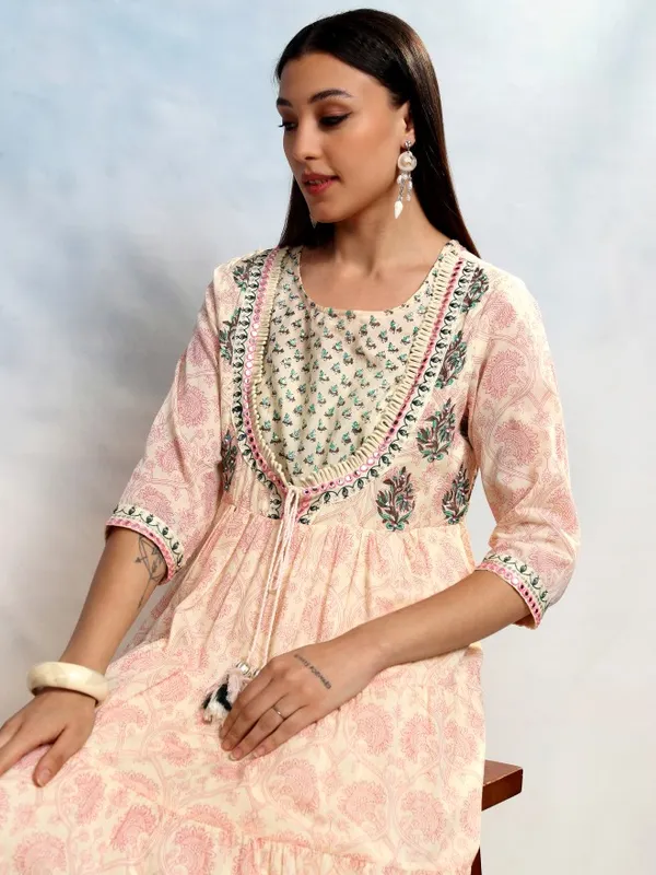 Vishudh Women Pink Printed Maxi Dress