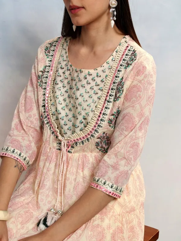 Vishudh Women Pink Printed Maxi Dress