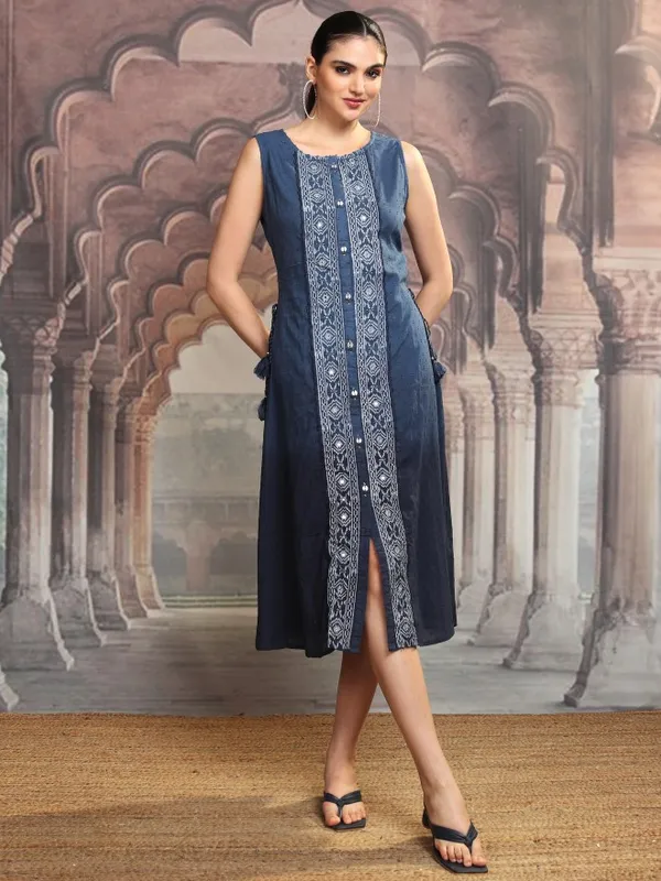 Vishudh Women Blue Embroidered A-Line Dress