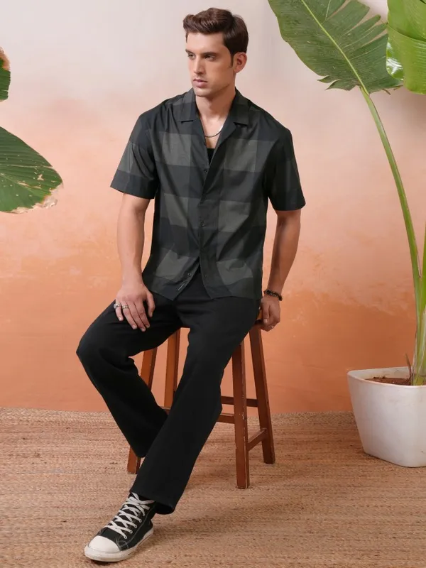 Locomotive Premium Men Olive Melange Printed Checked Cuban Collar Oversized Shirt