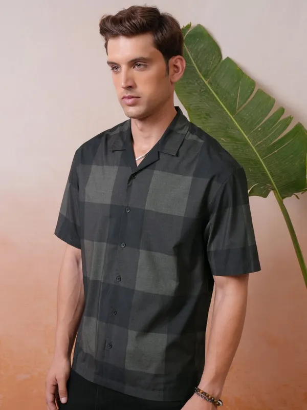 Locomotive Premium Men Olive Melange Printed Checked Cuban Collar Oversized Shirt