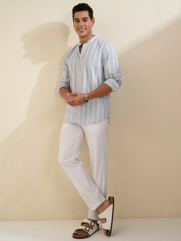 Locomotive Men Grey Striped Regular Fit Casual Shirt