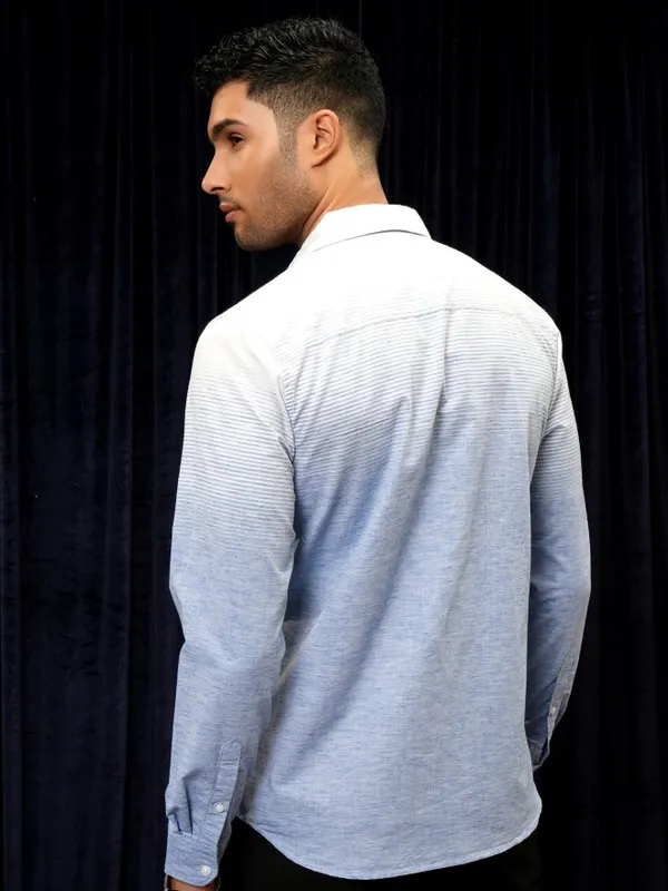 Locomotive Premium Men Navy Blue Striped Regular Fit Casual Shirt