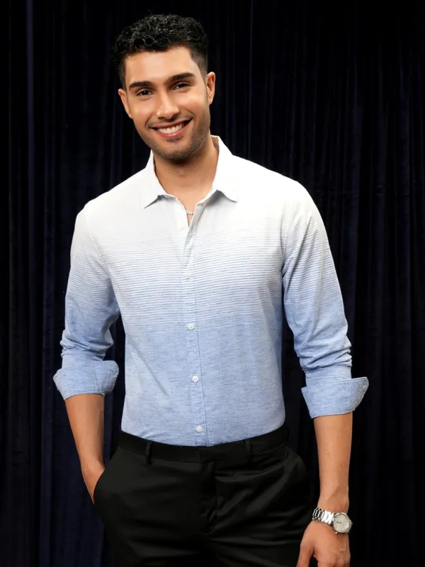 Locomotive Premium Men Navy Blue Striped Regular Fit Casual Shirt