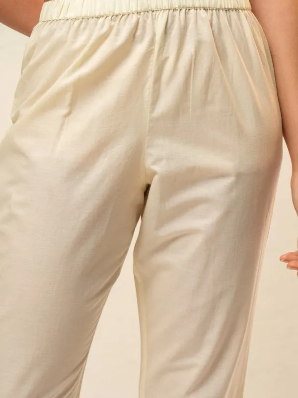 Women Kurta With Trousers & Dupatta