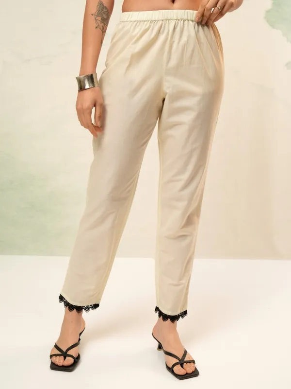 Women Kurta With Trousers & Dupatta