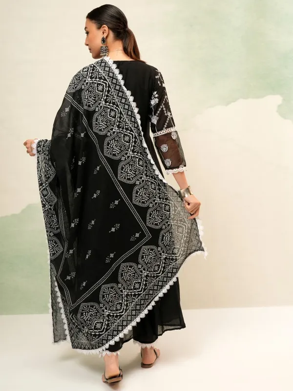 Vishudh Women Black Embroidered Kurta With Trousers And Dupatta