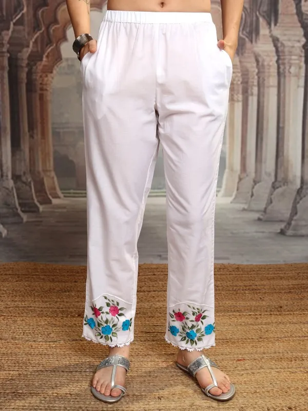 Women Kurta With Trousers & Dupatta