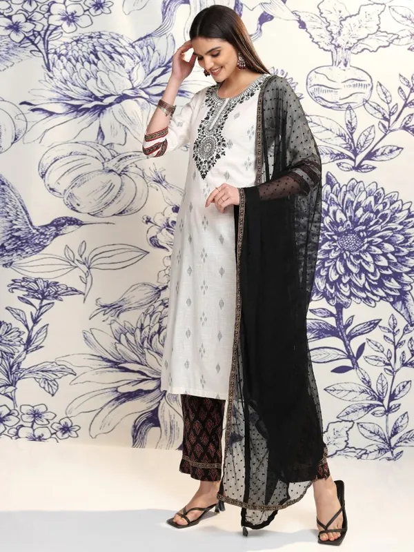 Vishudh Women Off White Printed Kurta With Trouser And Dupatta