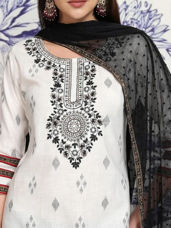 Vishudh Women Off White Printed Kurta With Trouser And Dupatta