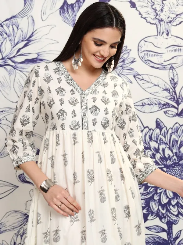 Vishudh Women Cream Printed A-Line Dress