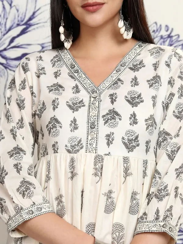 Vishudh Women Cream Printed A-Line Dress