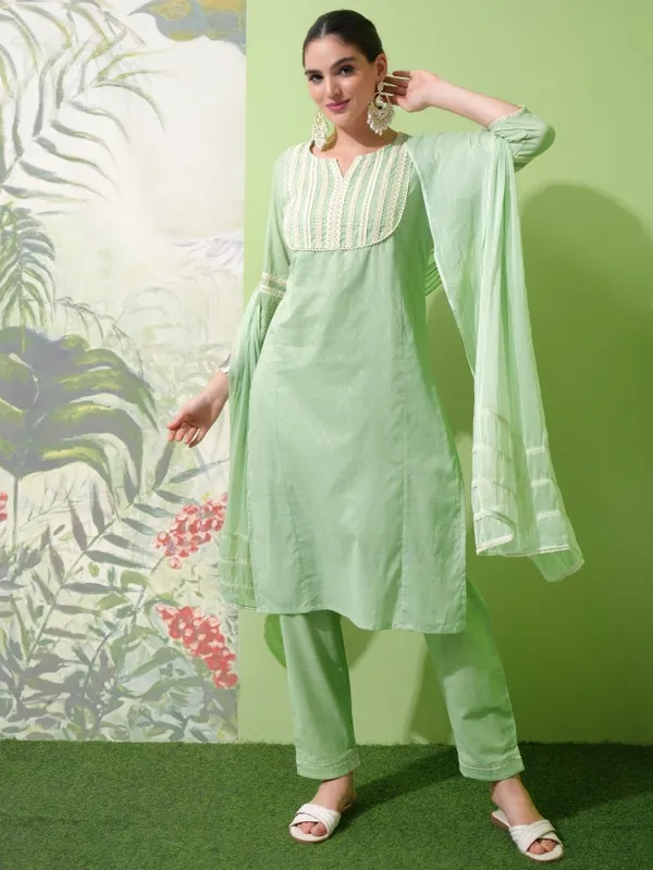 Vishudh Women Green Embroidered Kurta With Trousers & Dupatta