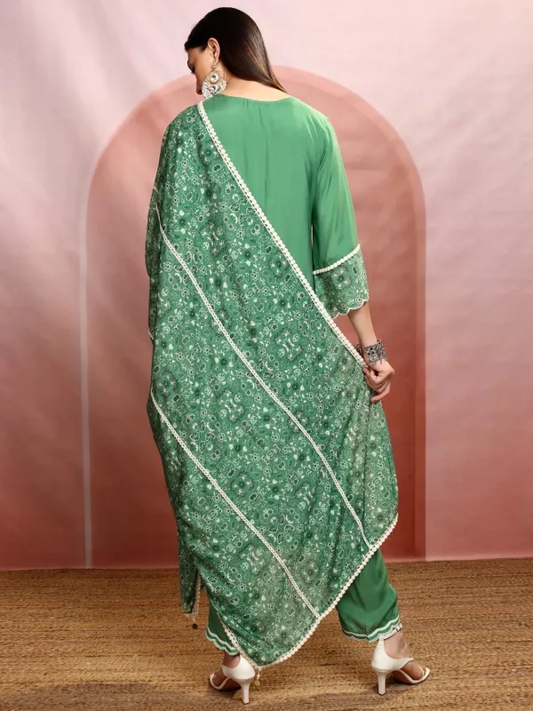 Vishudh Women Green Embroidered Kurta With Trouser And Dupatta