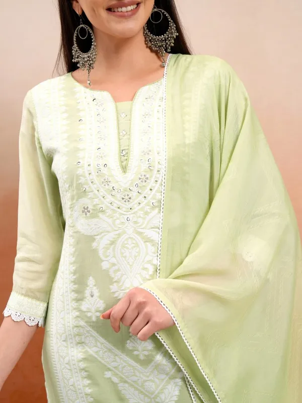 Vishudh Women Green Embroidered Kurta With Trousers And Dupatta