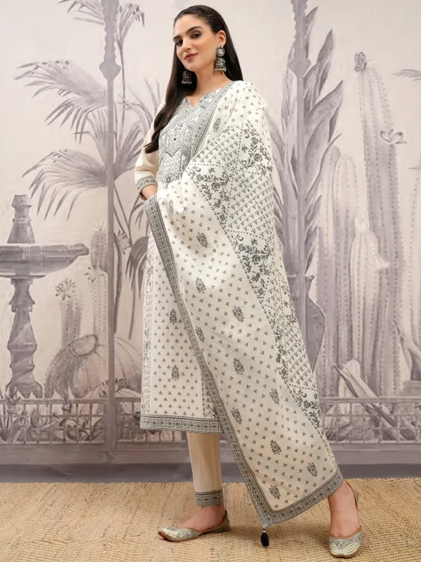 Vishudh Women Off White Embroidered Kurta With Trousers And Dupatta