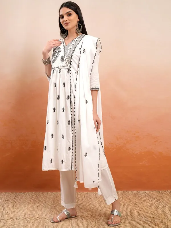 Vishudh Women Off White Embroidered Kurta With Trouser And Dupatta