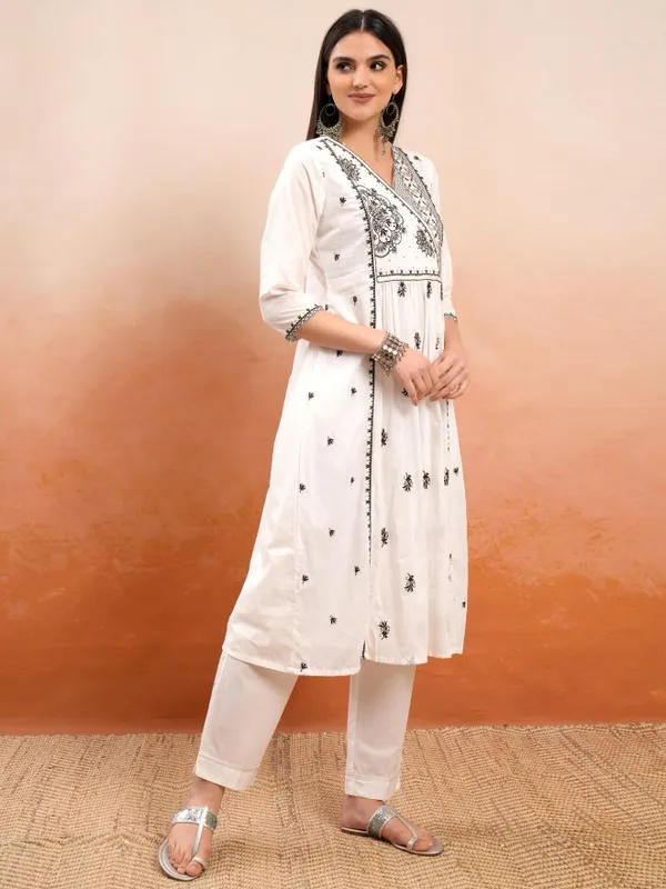 Vishudh Women Off White Embroidered Kurta With Trouser And Dupatta