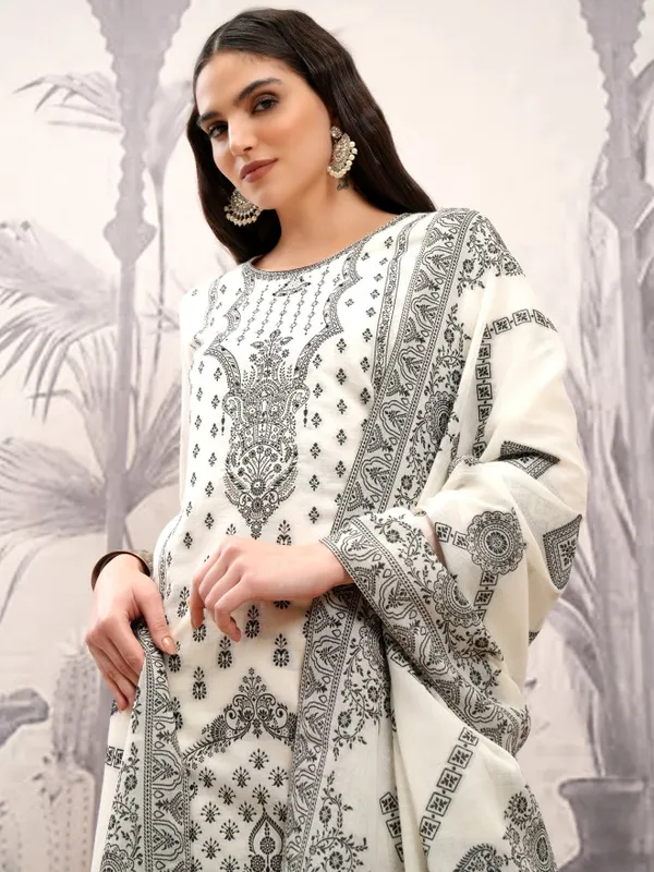 Vishudh Women Off White Printed Kurta With Trouser And Dupatta