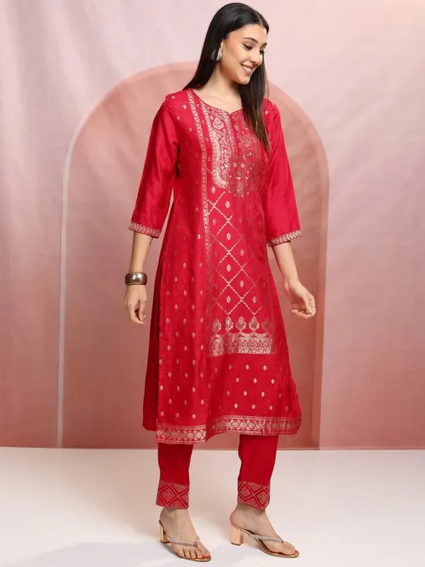 Women Kurta With Trousers & Dupatta