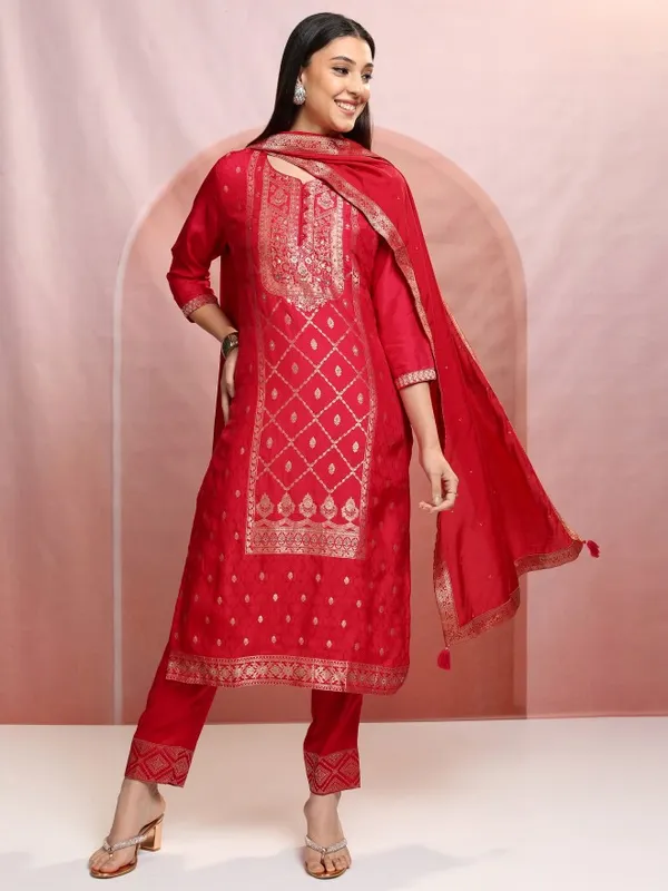 Vishudh Women Red Printed Kurta With Trousers And Dupatta