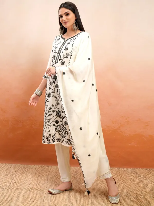 Vishudh Women Off White Embroidered Kurta With Trousers And Dupatta