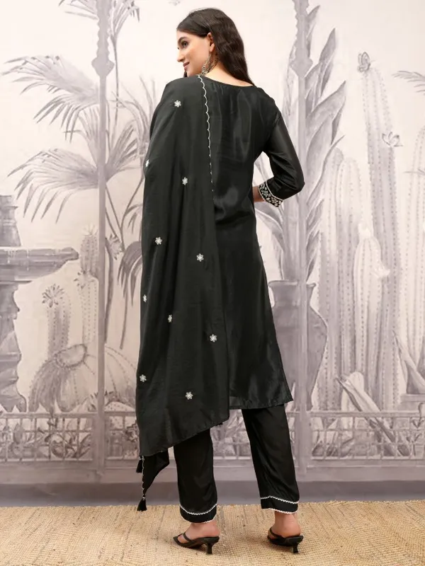 Vishudh Women Black Embroidered Kurta With Trousers And Dupatta