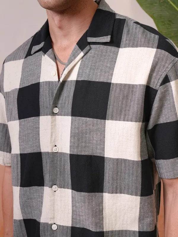 Locomotive Premium Men Black Dobby Textured Cuban Collar Oversized Shirt