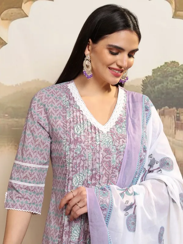 Vishudh Women Lavender Printed Kurta With Trousers And Dupatta