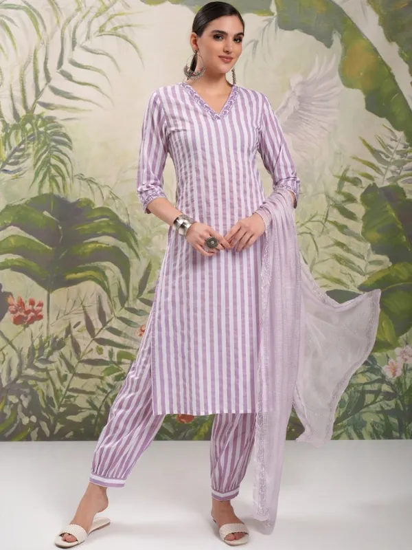 Women Kurta With Trousers & Dupatta
