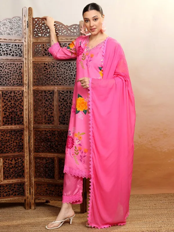 Vishudh Women Pink Printed Kurta With Trouser And Dupatta