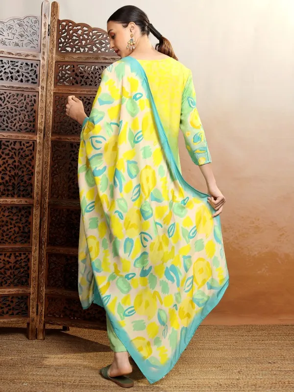 Vishudh Women Green Women Kurta With Trousers And Dupatta