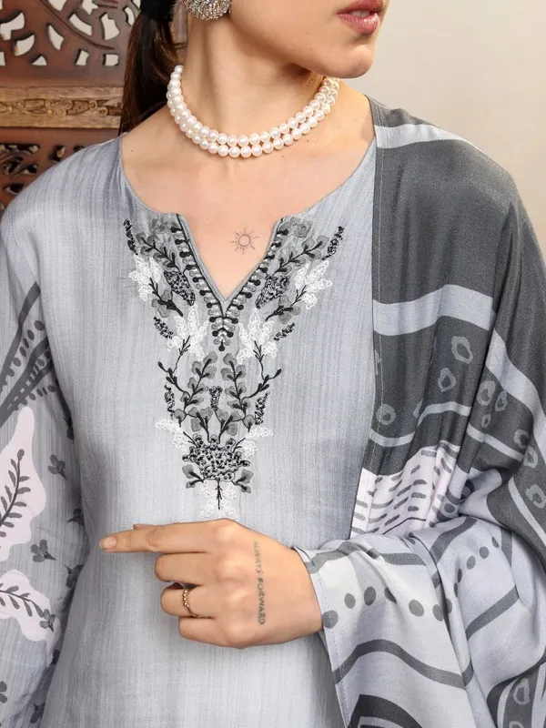 Vishudh Women Grey Women Kurta With Trousers And Dupatta