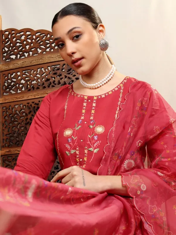 Vishudh Women Red Women Kurta With Trousers And Dupatta