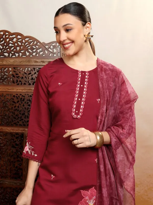 Vishudh Women Burgundy Embroidered Kurta With Trouser And Dupatta