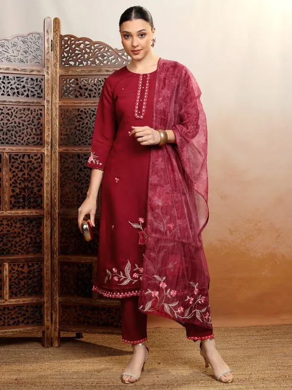 Vishudh Women Burgundy Embroidered Kurta With Trouser And Dupatta